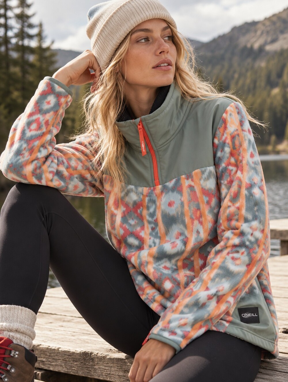 O’Neill XS Retro Geometric Fleece Quarter Zip Pullover